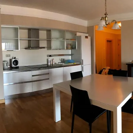 Panorama Plaza Luxury Апартаменты *